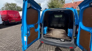 Ford Transit Courier – thumbnail 14