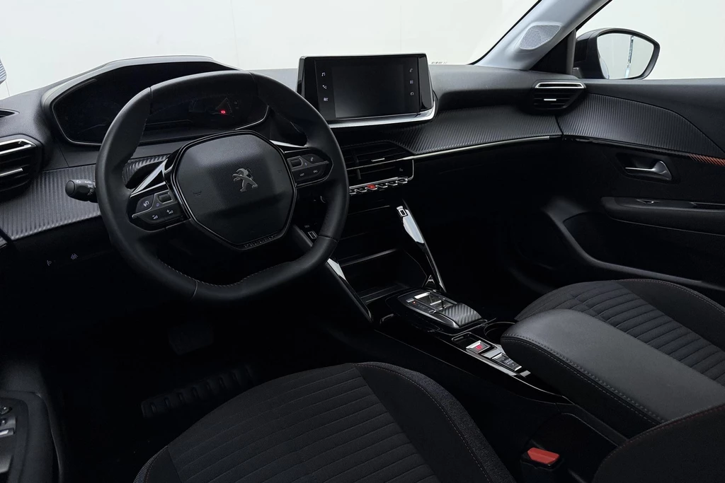 Peugeot e-208 – foto 15