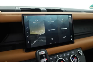 Land Rover Defender – thumbnail 22