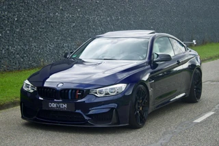 BMW M4 – thumbnail 1