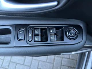 Jeep Renegade – thumbnail 18