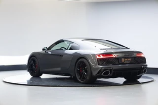 Audi R8 – thumbnail 3