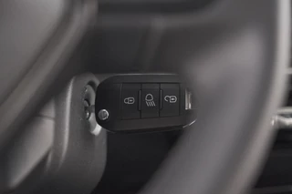 Peugeot 208 – thumbnail 24