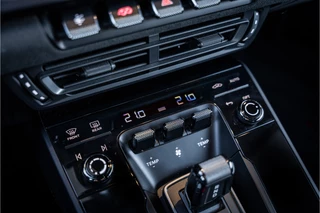 Porsche 911 – thumbnail 25