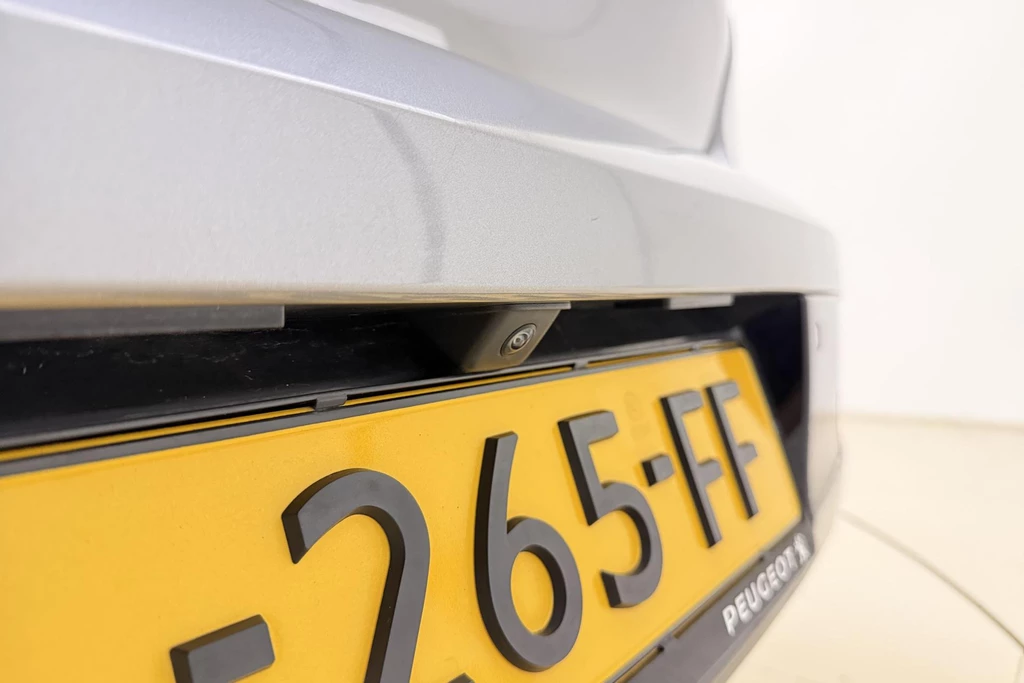 Peugeot e-208 – foto 12