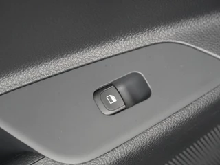 Kia Stonic – thumbnail 38