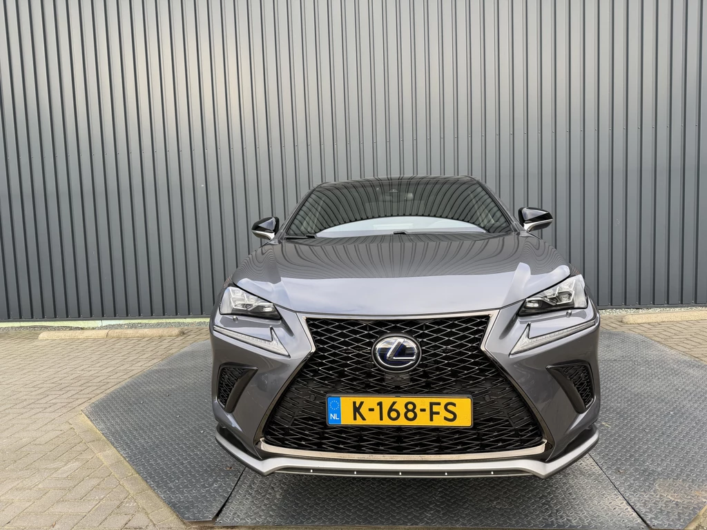Lexus NX – foto 12