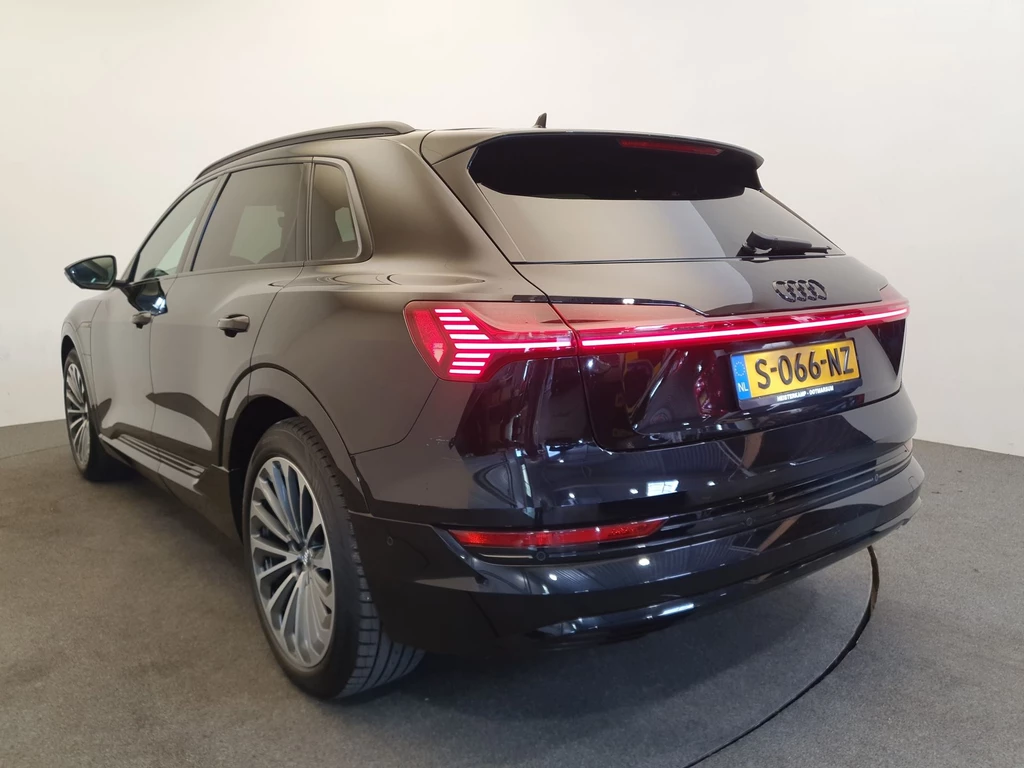 Audi e-tron – foto 3