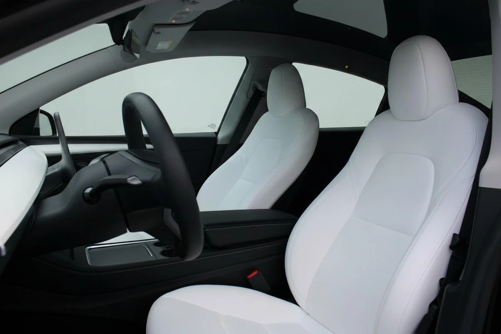 Tesla Model Y – foto 10