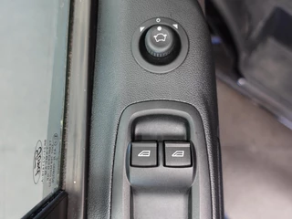 Ford Transit Custom – thumbnail 15