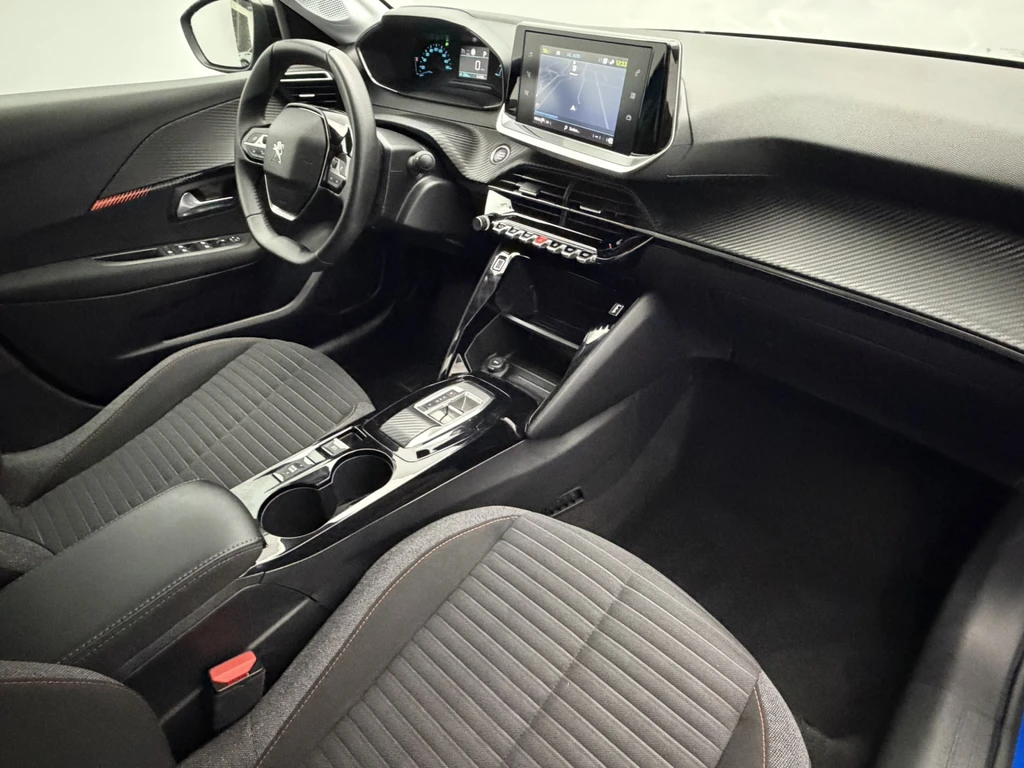 Peugeot e-208 – foto 12