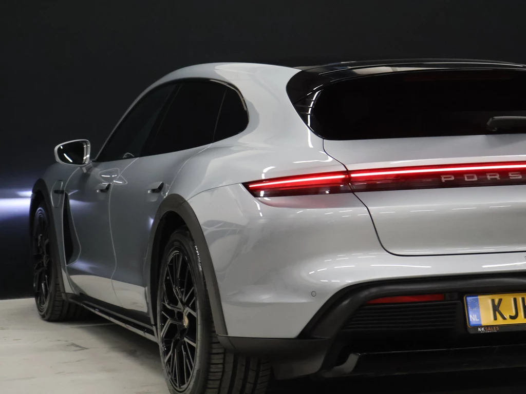 Porsche Taycan – foto 4