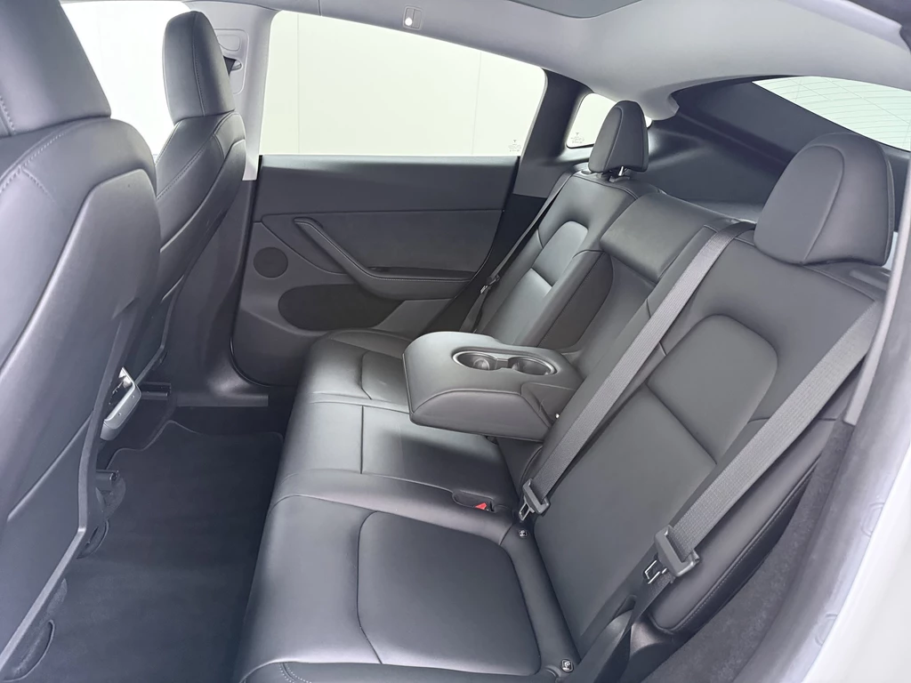 Tesla Model Y – foto 43