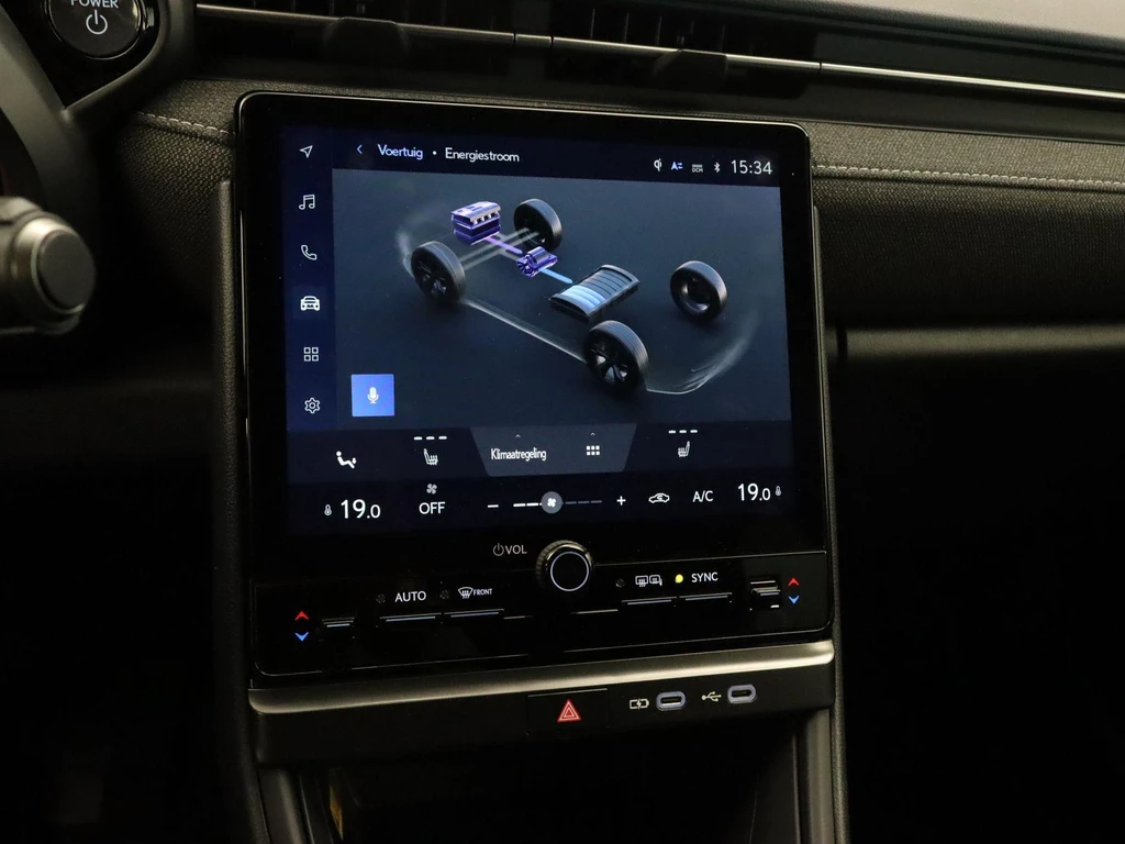 Lexus LBX – foto 34