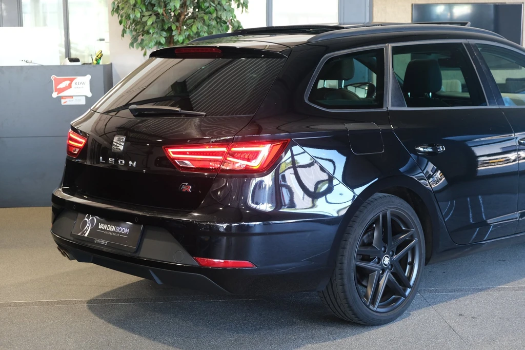 SEAT Leon – foto 10
