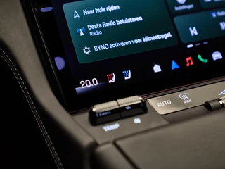 Porsche Cayenne – thumbnail 24