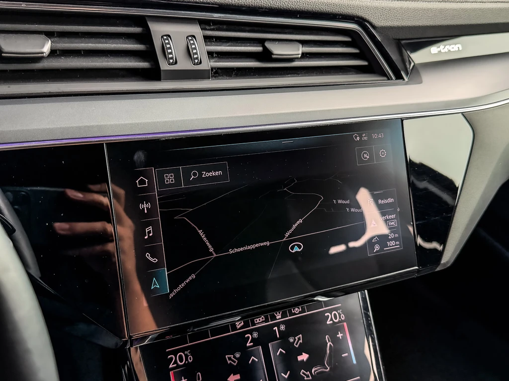 Audi e-tron – foto 24