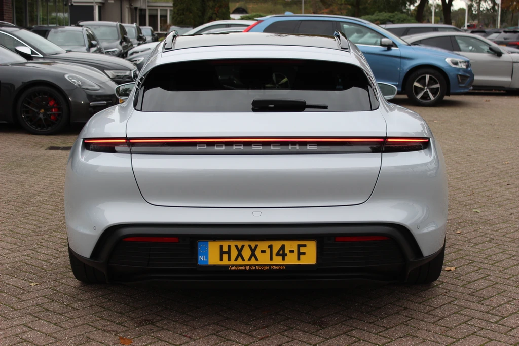 Porsche Taycan – foto 5