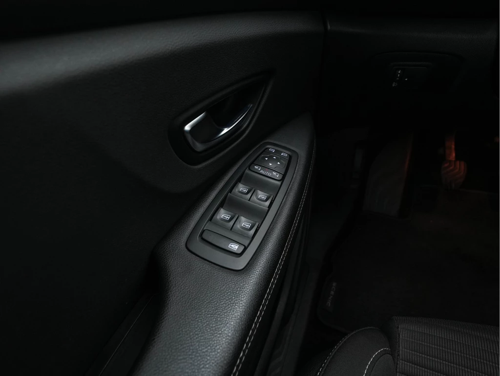 Renault Grand Scénic – foto 18