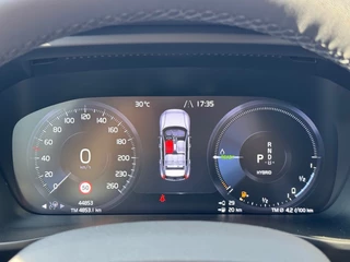 Volvo XC40 – thumbnail 4