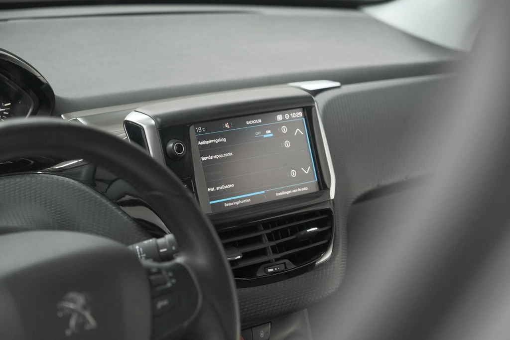 Peugeot 208 – foto 56