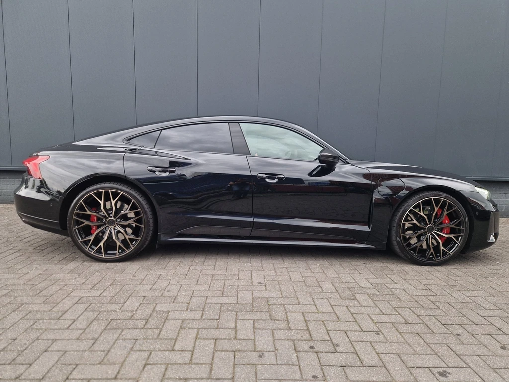 Audi e-tron GT – foto 4