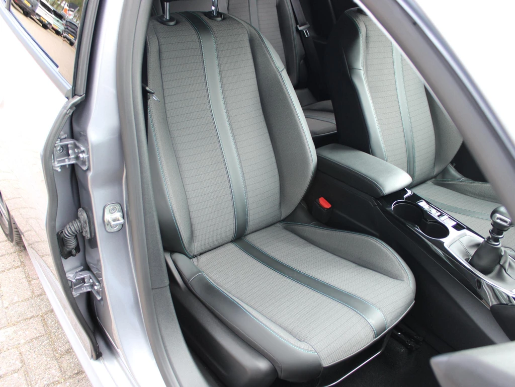 Peugeot 208 – foto 13