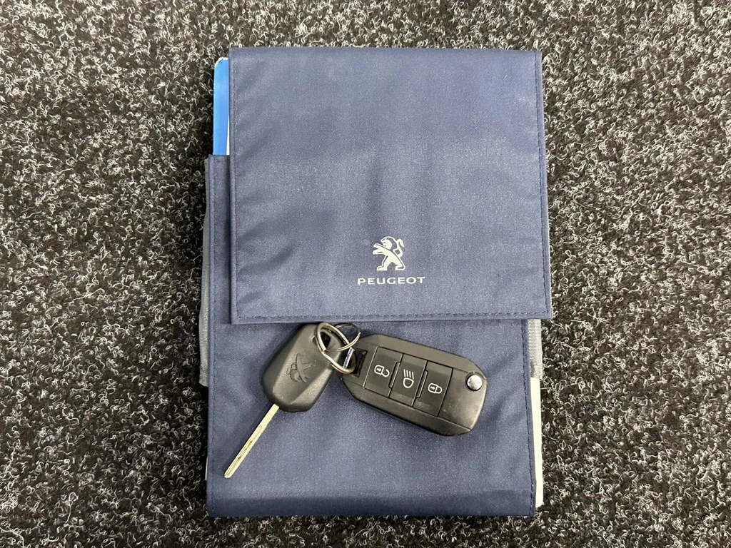 Peugeot 208 – foto 33