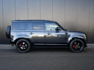 Land Rover Defender – thumbnail 8