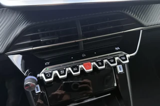 Peugeot 208 – thumbnail 11