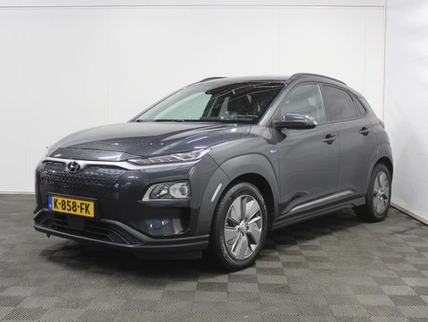 Hyundai Kona EV Fashion 64 kWh CLIMATE | CARPLAY | ADAPCRUISE | LED | LMV17 | CAMERA | DAB | LEER/STOF | PDC | STOELVERW | HEAD-UP