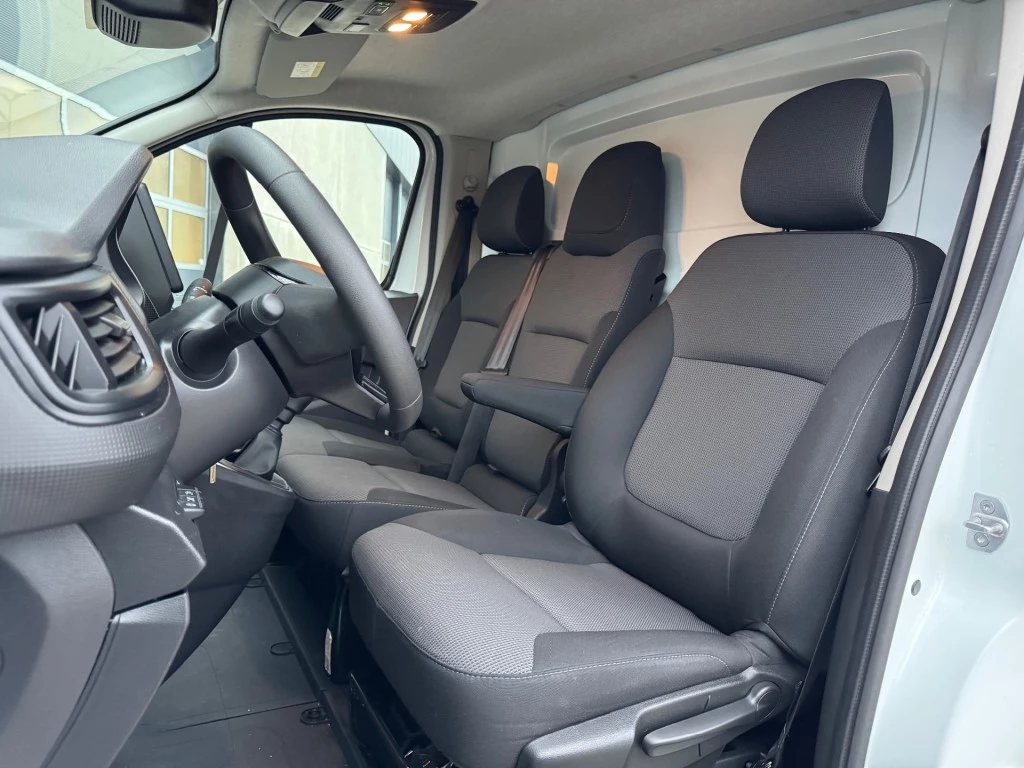 Renault Trafic – foto 22