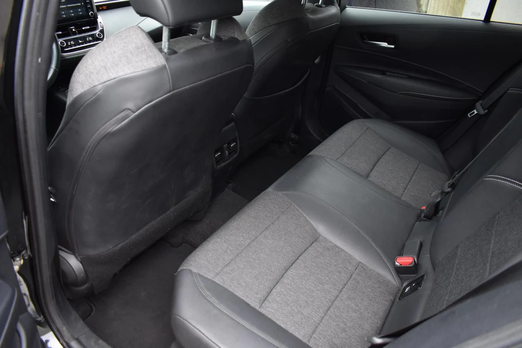 Toyota Corolla Touring Sports – foto 13