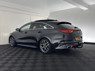 Kia ProCeed – thumbnail 2