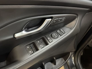Hyundai i30 – thumbnail 14