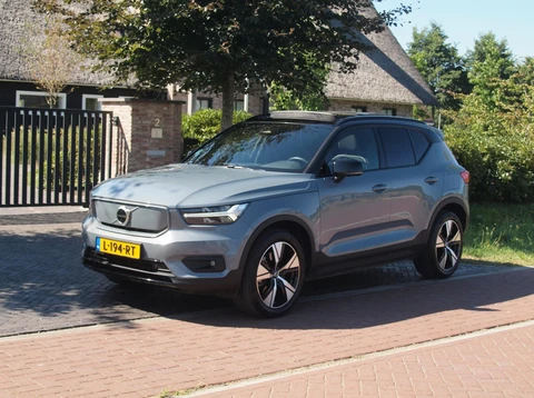 Volvo XC40 Recharge P8 AWD R-Design | Panoramadak | Harman Kardon | 360 Camera | Apple Carplay | NL-Auto |