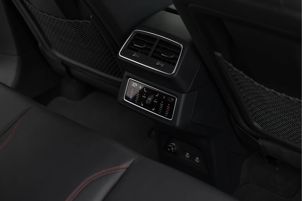 Audi Q8 Sportback e-tron – foto 23