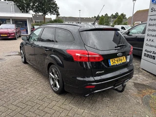 Ford Focus – thumbnail 3