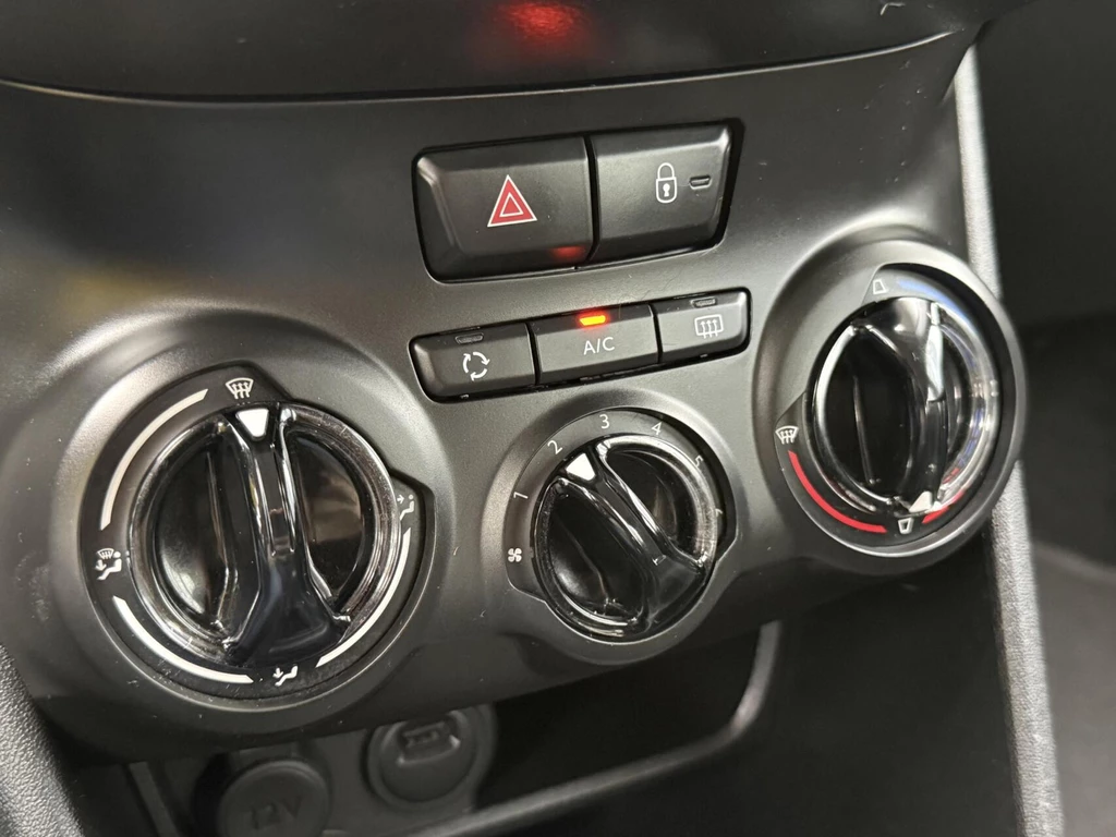 Peugeot 208 – foto 15