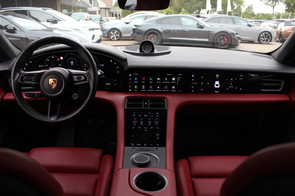 Porsche Taycan – foto 11