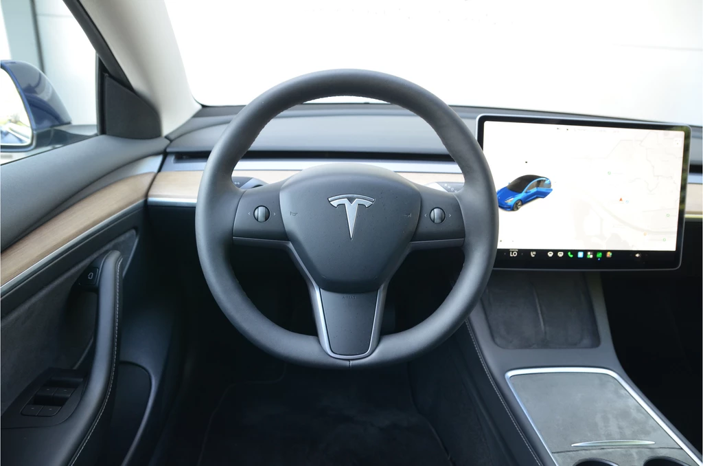 Tesla Model 3 – foto 14
