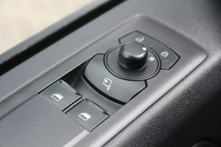 Ford Transit Custom – thumbnail 19