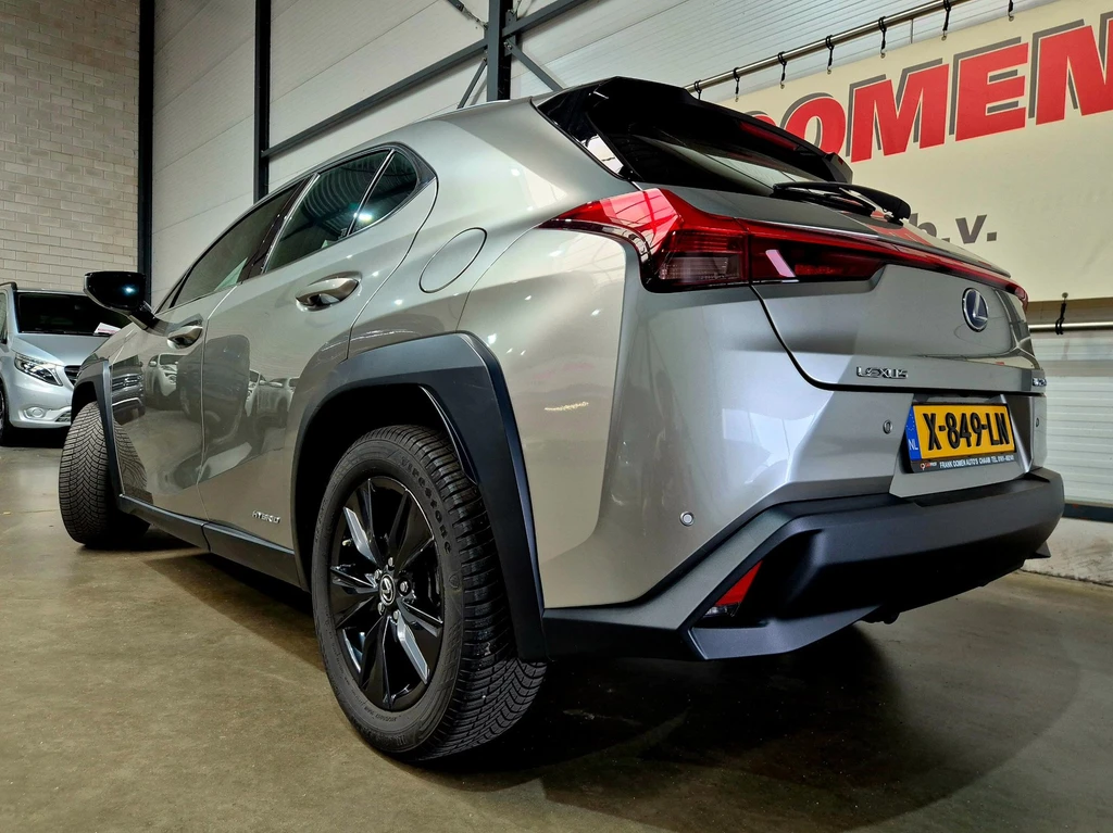 Lexus UX – foto 6