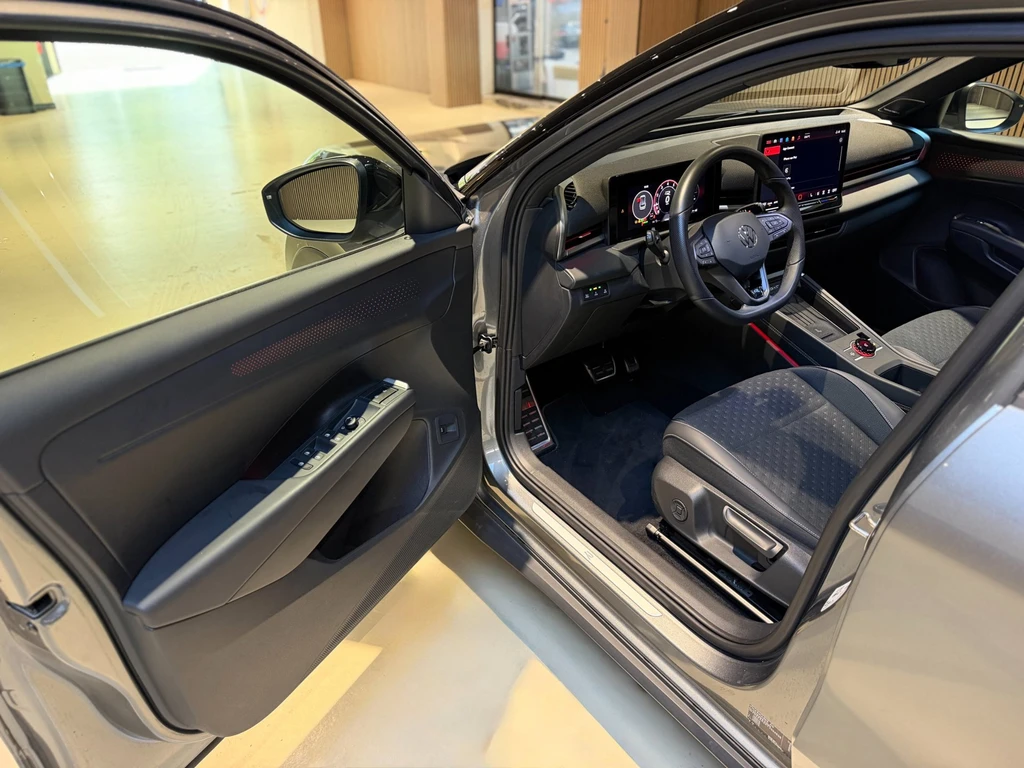 Volkswagen T-Roc – foto 18
