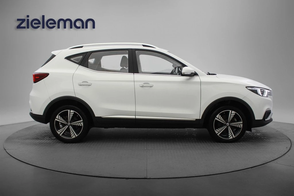MG ZS – foto 6