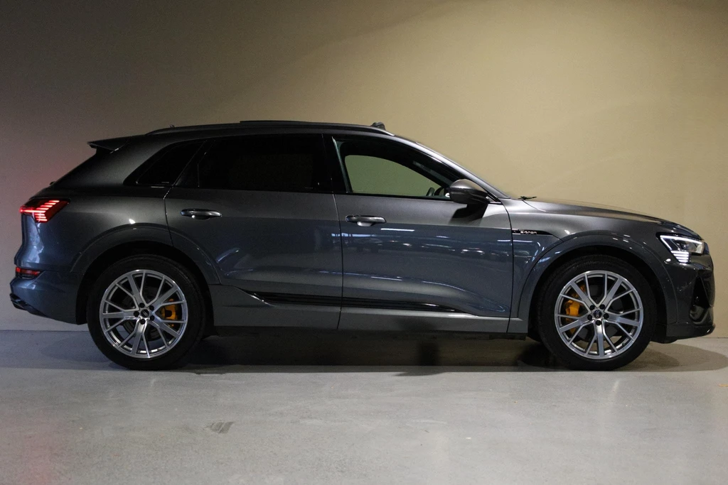 Audi e-tron – foto 11