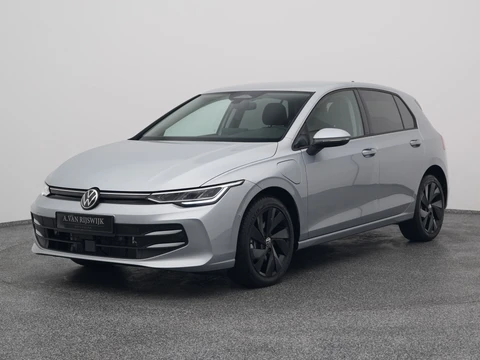 Volkswagen Golf 1.5 eHybrid Life Edition | CAMERA | ADAPTIVE | STOEL- EN STUURVERW.