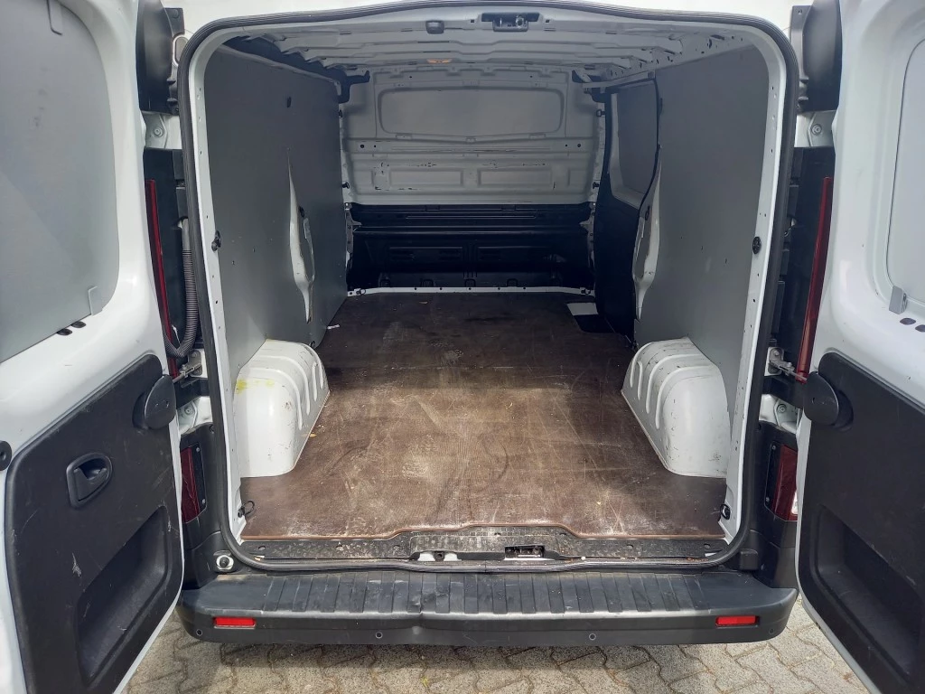 Nissan NV300 – foto 15