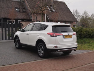 Toyota RAV4 – thumbnail 4