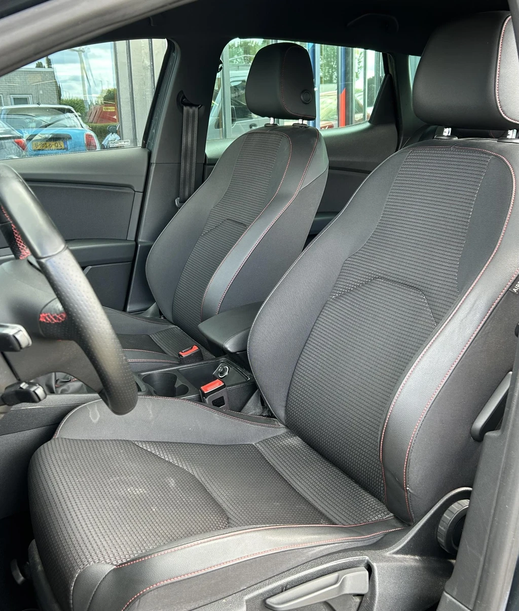 SEAT Leon – foto 11